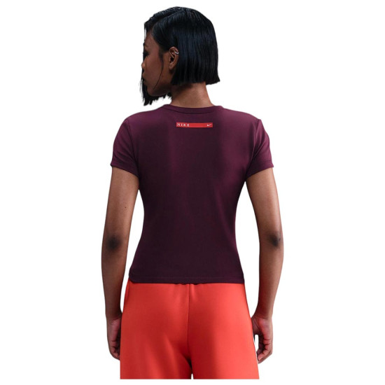 Nike Γυναικεία κοντομάνικη μπλούζα Sportswear Essentials Cropped Swoosh Tee